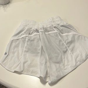 White 3”track that shorts